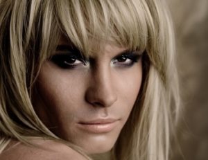 Image of a platinum blonde Cross Dresser